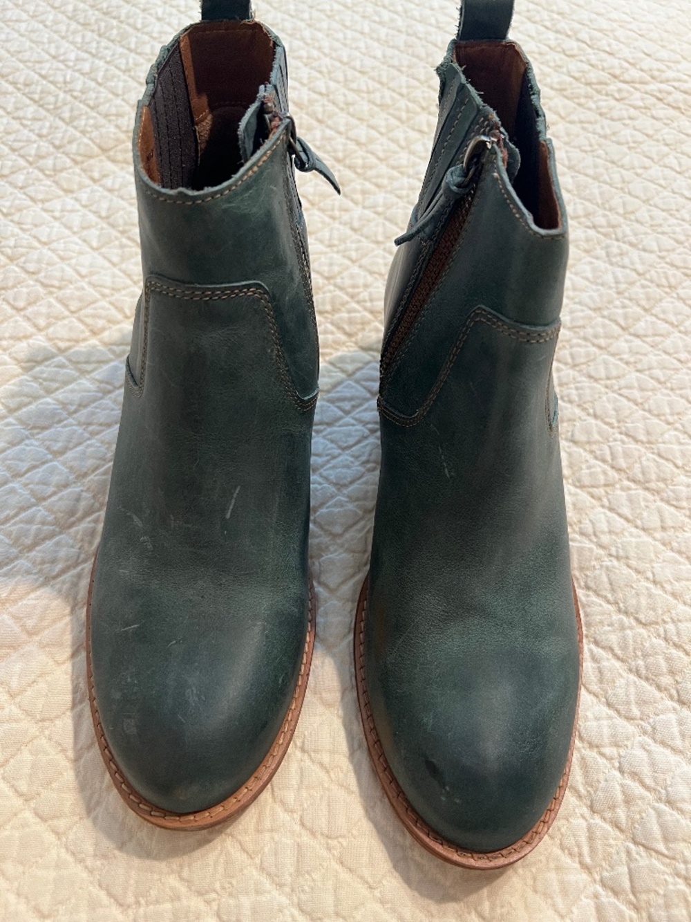 Green Sofft Ankle Boots! Size 8 1/2